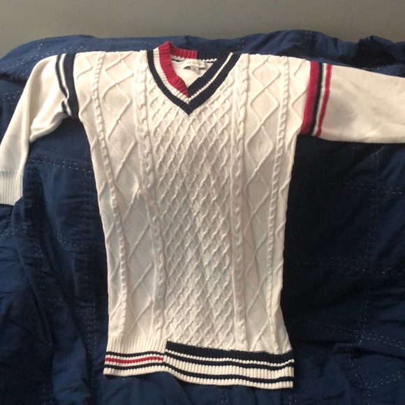 Free assembly sweater - Picture 2 of 13